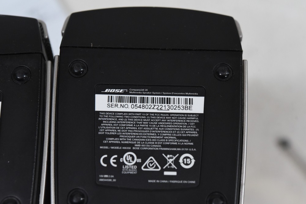 Bose Companion 20 Multimedia Speaker System with Volume Controller - Silver