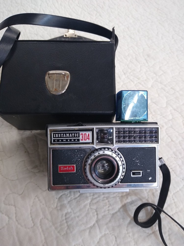 Kodak Instamatic Camera 304. With Carrier.