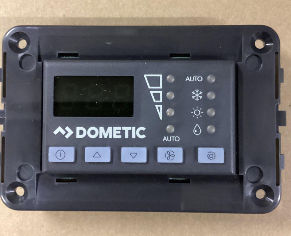DOMETIC GRAY ELITE 2 DISPLAY #222000242 "DISPLAY ONLY"