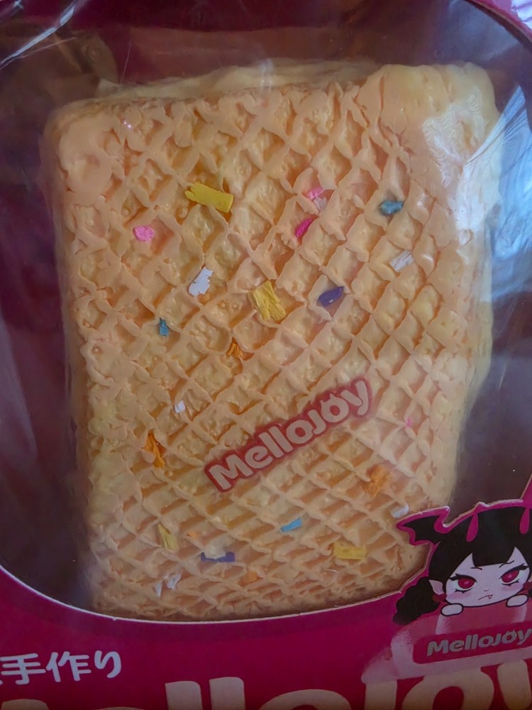 Mellojoy Rainbow Drop Wafer Mousse Cream NEW!