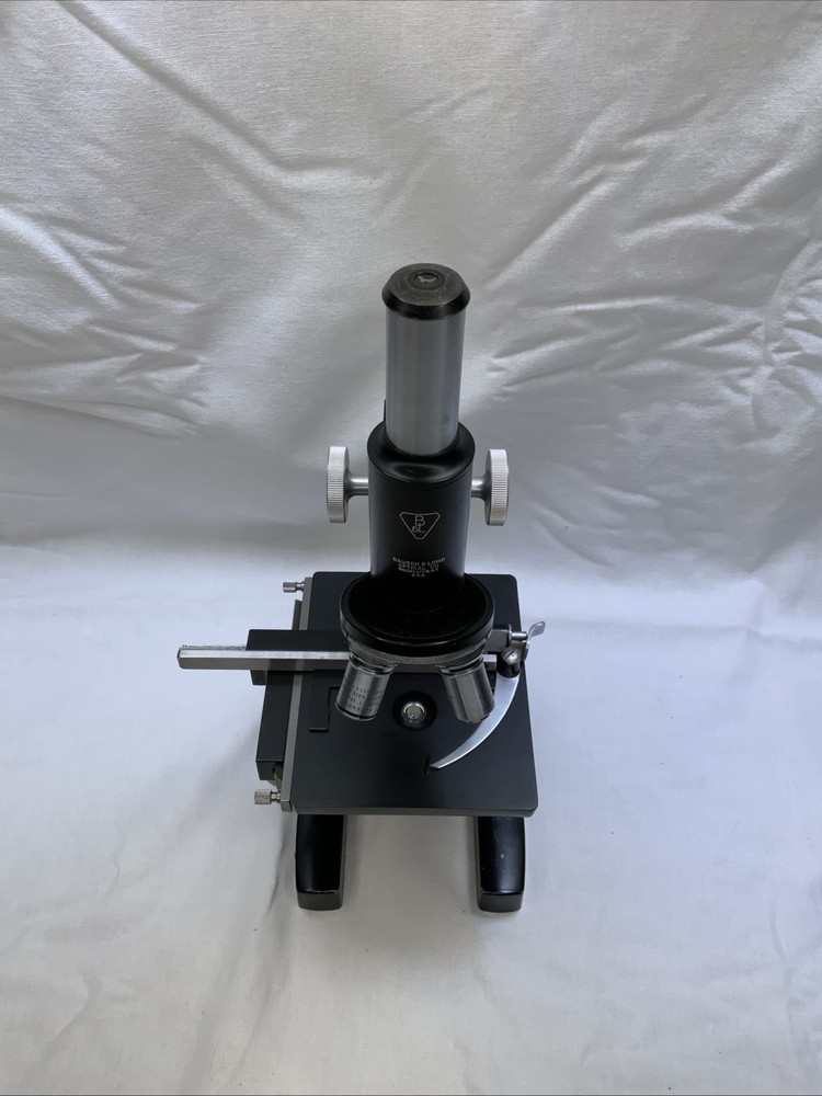 Bausch & Lomb Optical Co. Microscope