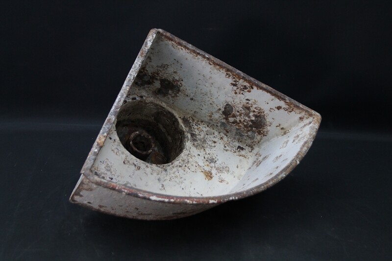Old Corner Washbasin Vintage Sink Basin