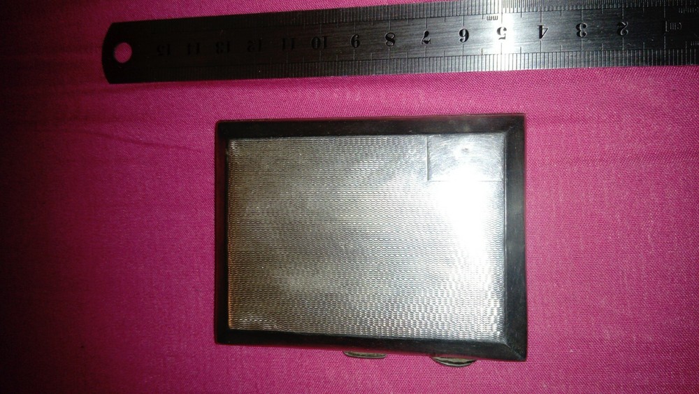 Fully hallmarked sterling silver cigarette box 79.7g in leather case