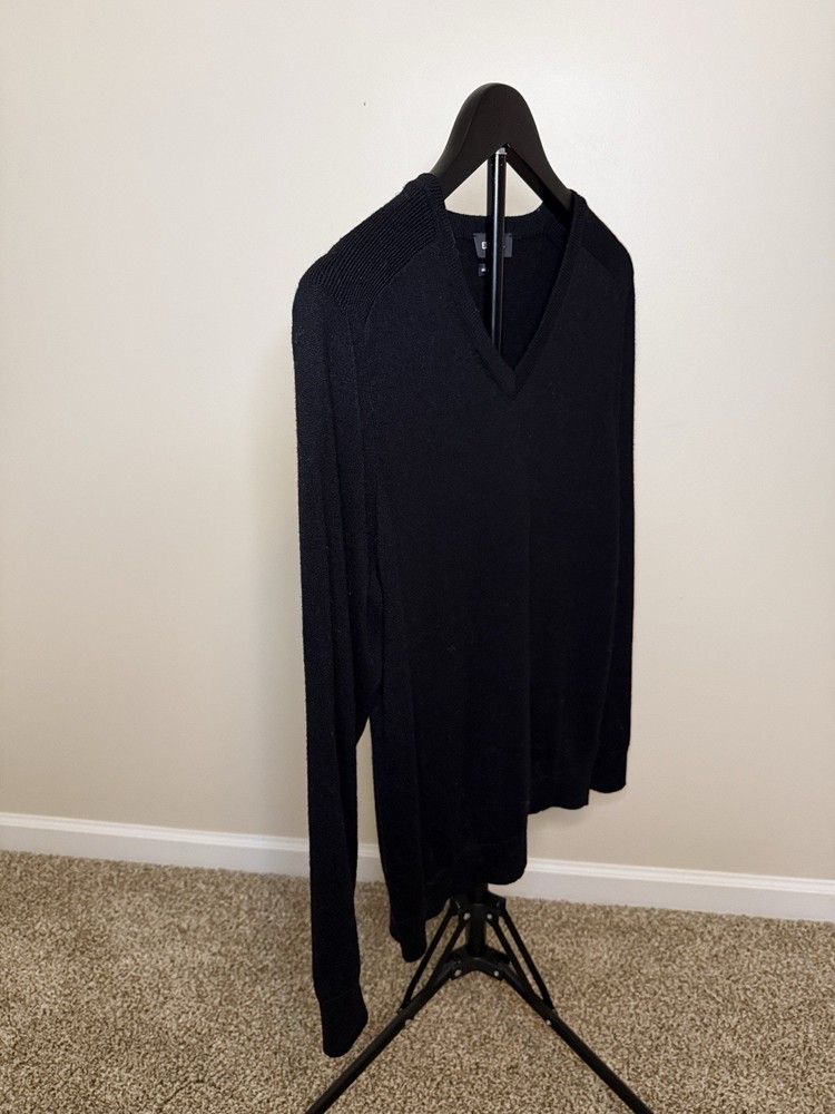 Express Men's Black Merino Wool Blend V-Neck Pullover Sweater M