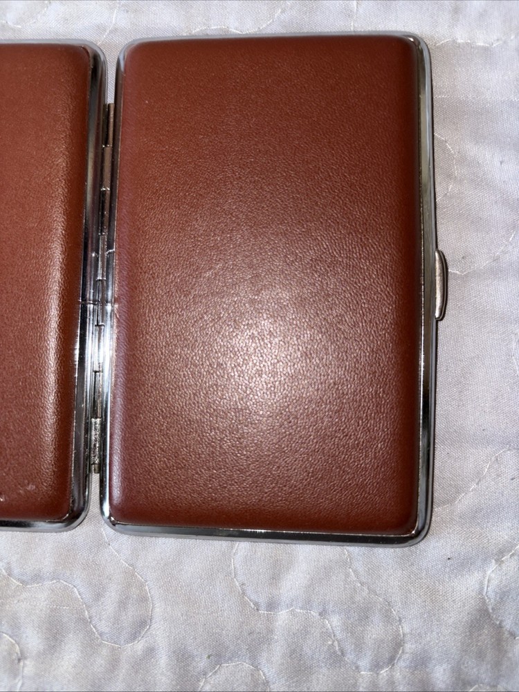 Cigarette Case Stylish Leather Surface Metal Box for 20 Cigarettes