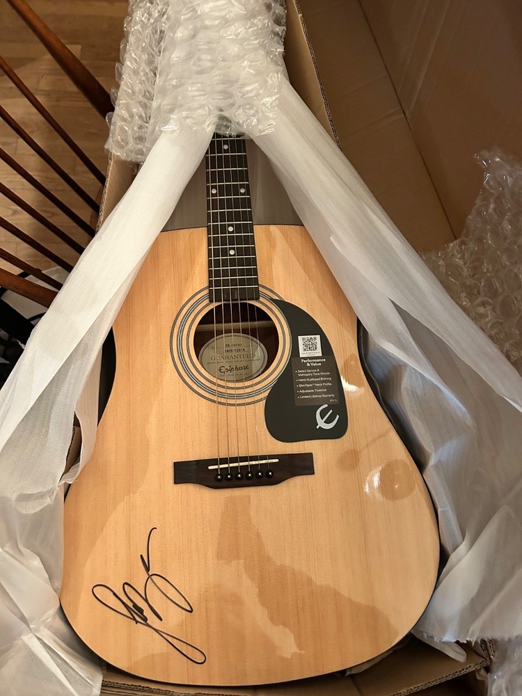 Luke Bryan Signed Autograph Gibson Epiphone Guitar
