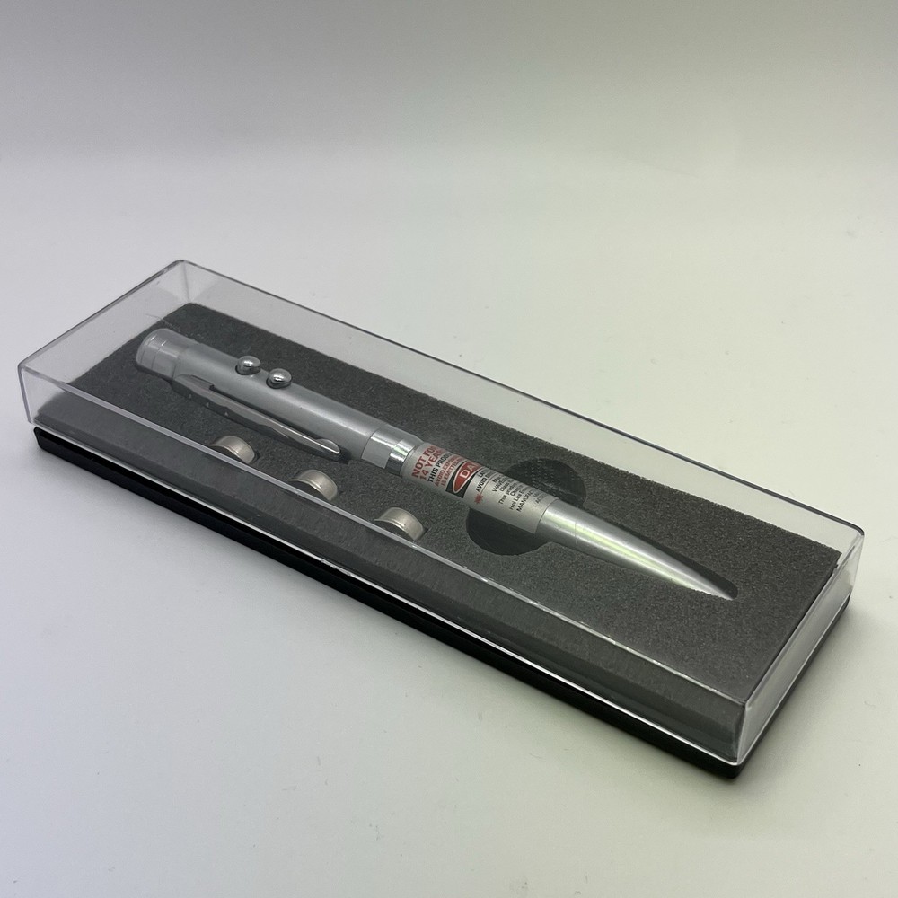 3-Function LED LIGHT and LASER PEN Combo Home/Office - New Batteries SHIPS FAST!