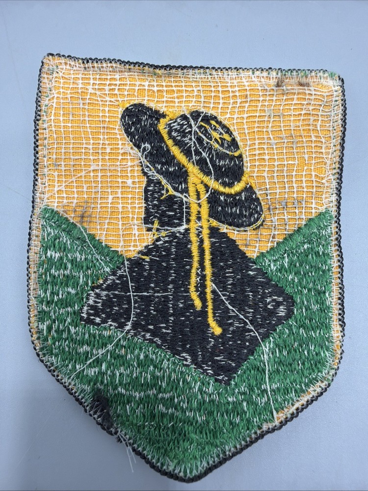 US Military unidentified cut edge unit patch