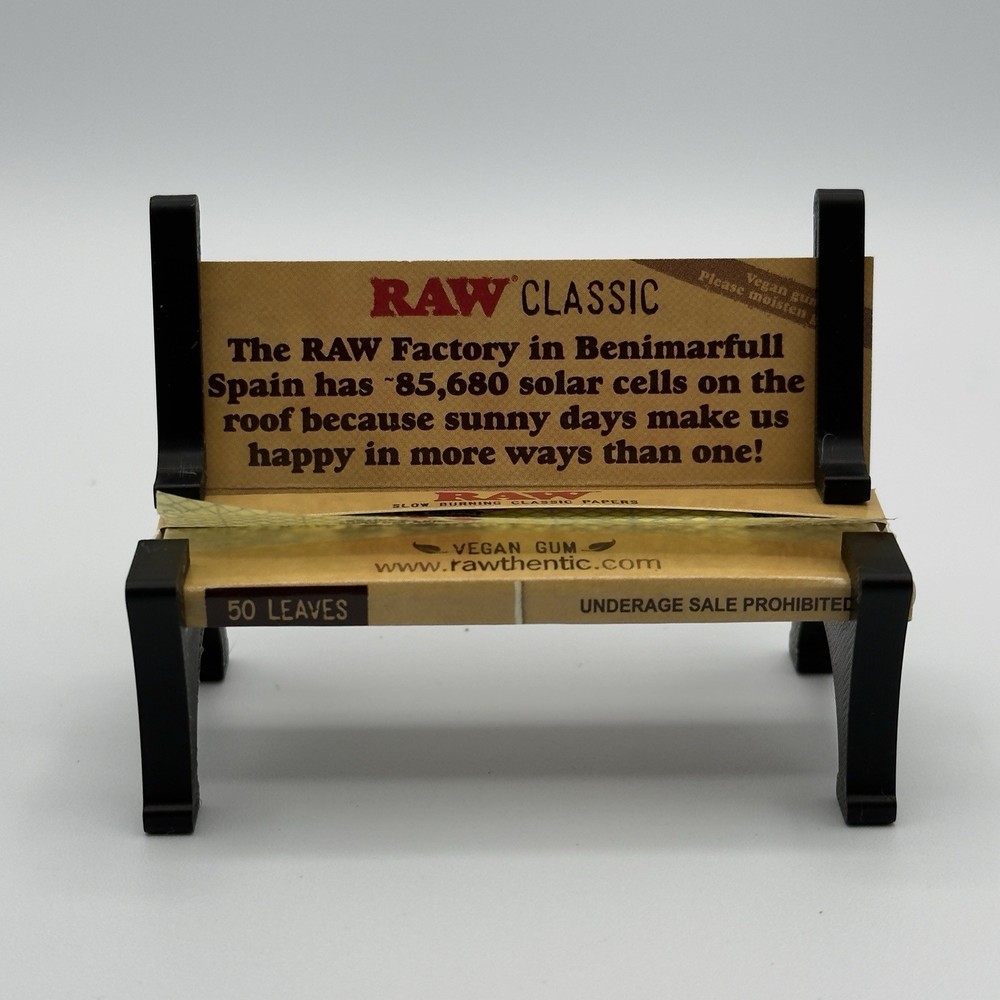 RAW Classic Slow Burning Papers + Black Rolling Paper Bench Display (2 PACKS)