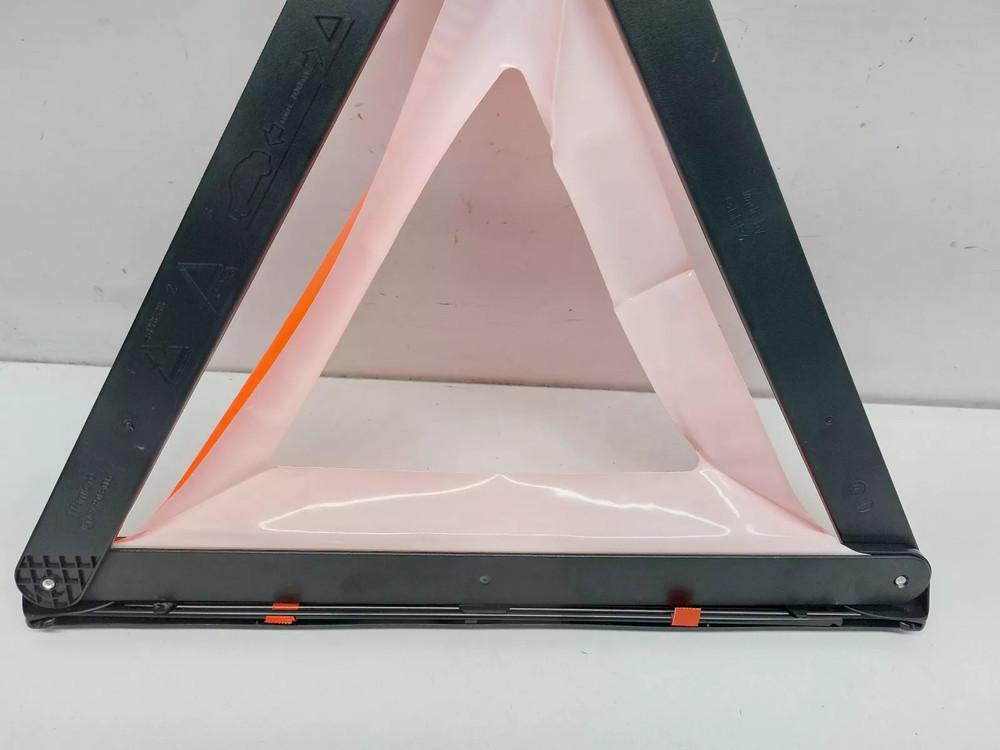 BMW X1 E84 EMERGENCY HAZARD WARNING TRIANGLE 2011 6770487