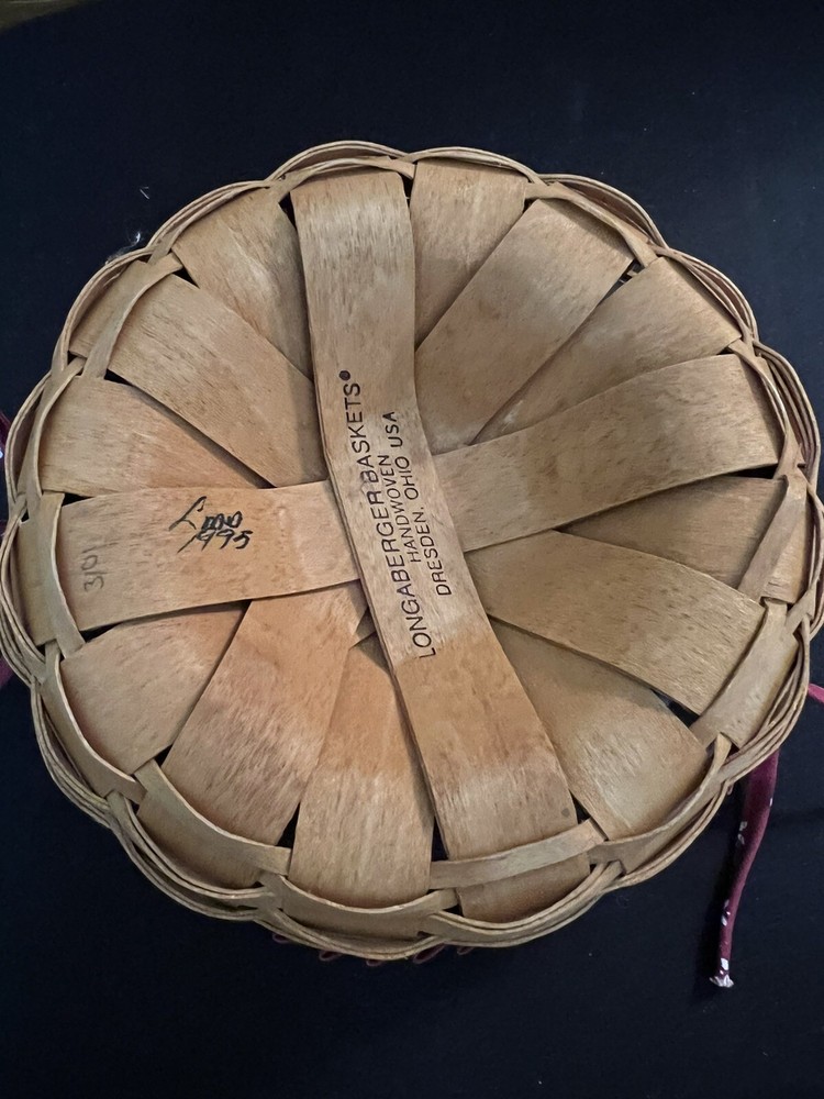 Longaberger Medium Fruit Basket Set - Traditional Red