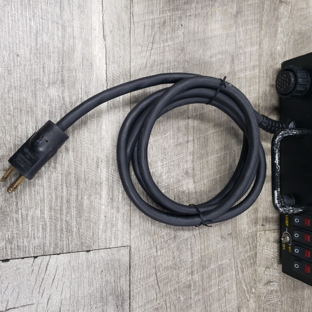 *Powers Up* Kino Flo Lighting Systems VE 4Bank Select Model Bal-410