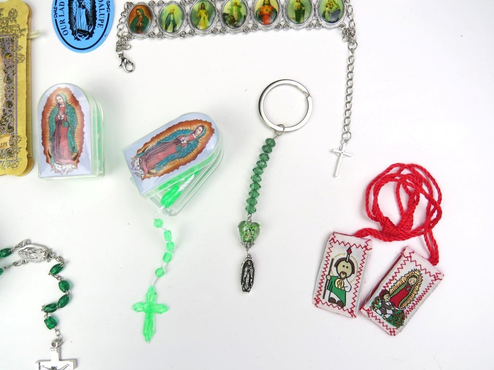 Catholic Guadalupe Bundle – Keychains, Bracelet, Scapular, Rosary, 17 items