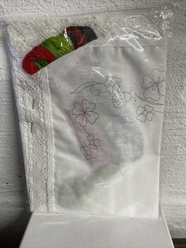 Craftways Embroidery Kit Ladybug Bread cloth #14-211