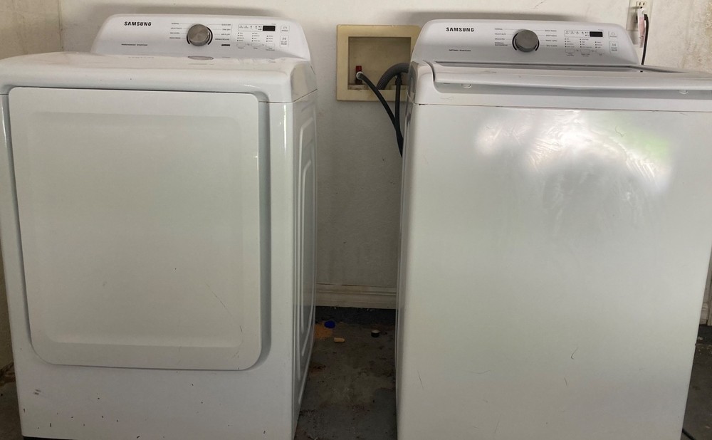 Samsung Front Load Washer/Electric Dryer