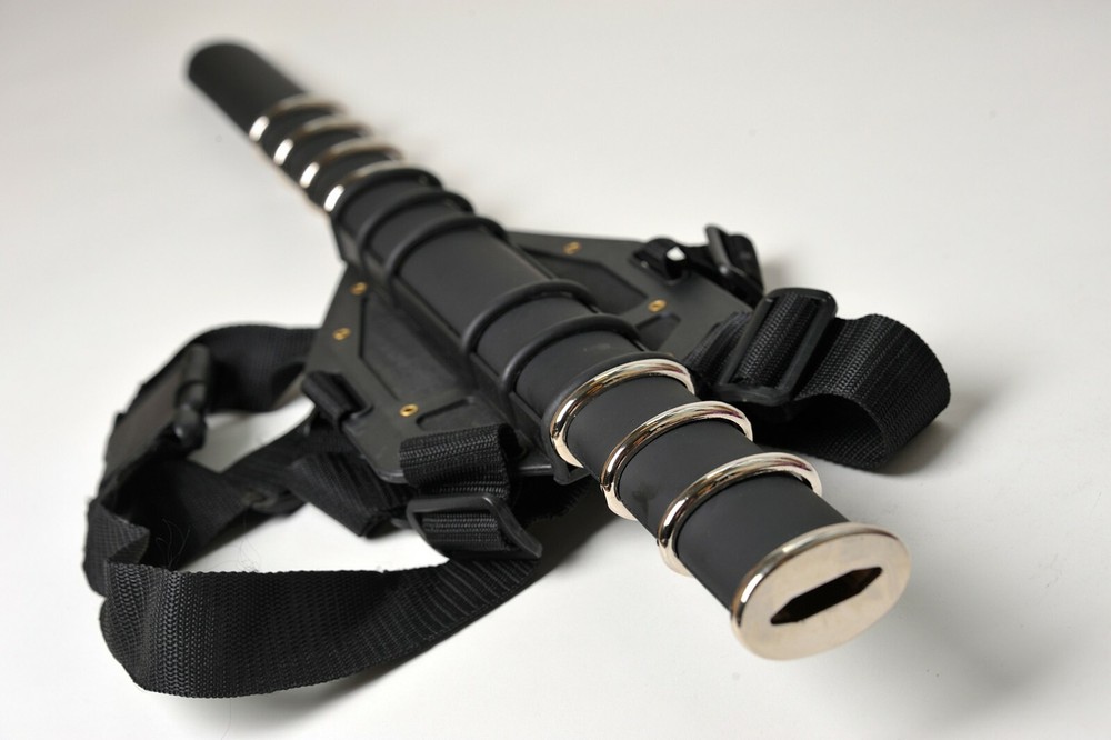FOLDED BLADE SWORD WITH SCABBARD