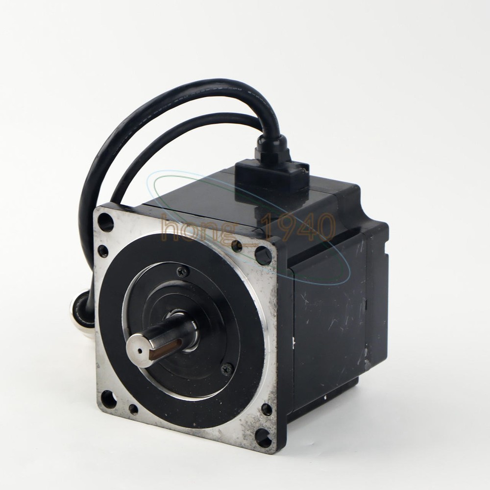 One Yaskawa SGMPH-15AAE41D Motor used