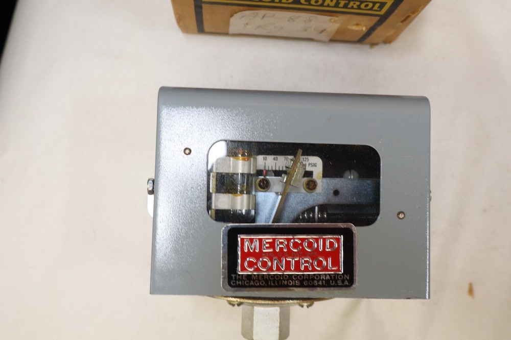 mercoid ap88 RG39 Switch NOS