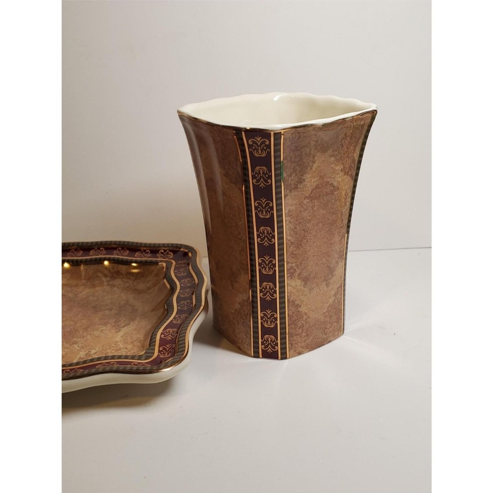 Tumbler and Dish Holder