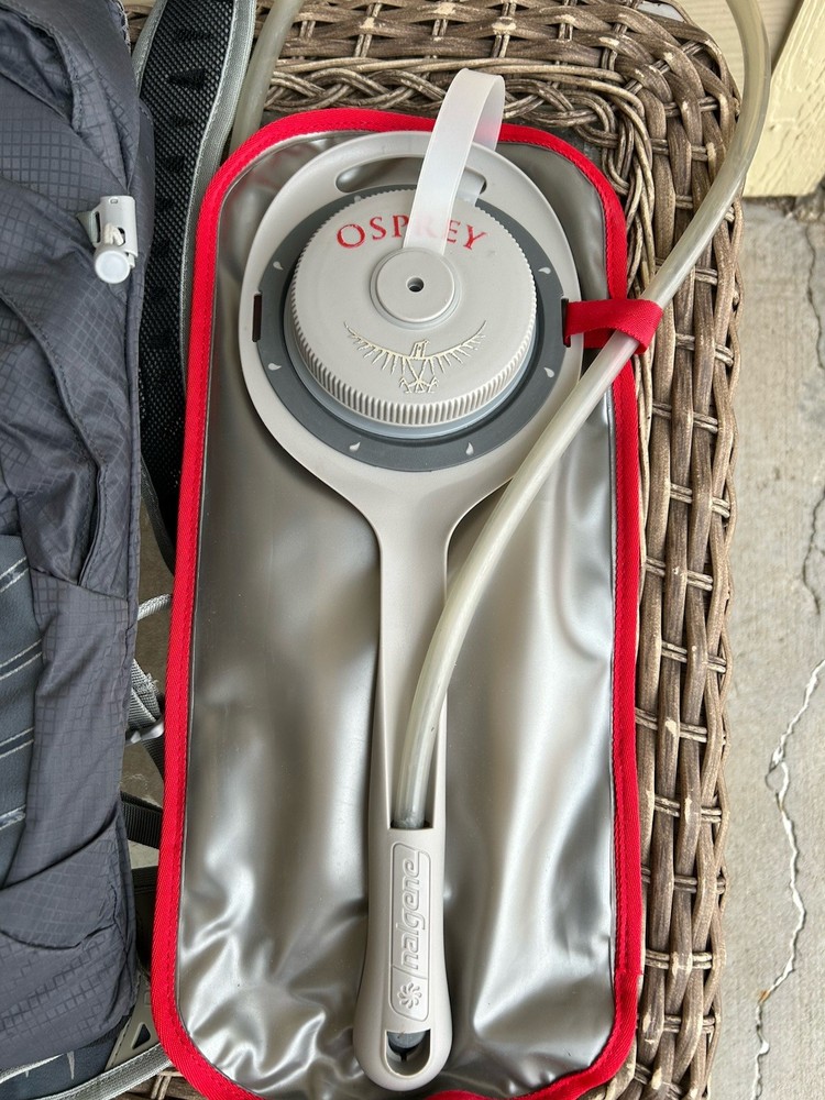 OSPREY "Raptor 6" Biking/Running/Hiking HYDRATION Backpack w/Bladder