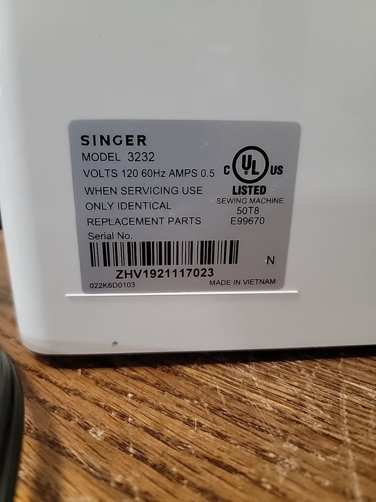 Singer Simple 3232 Sewing Machine.