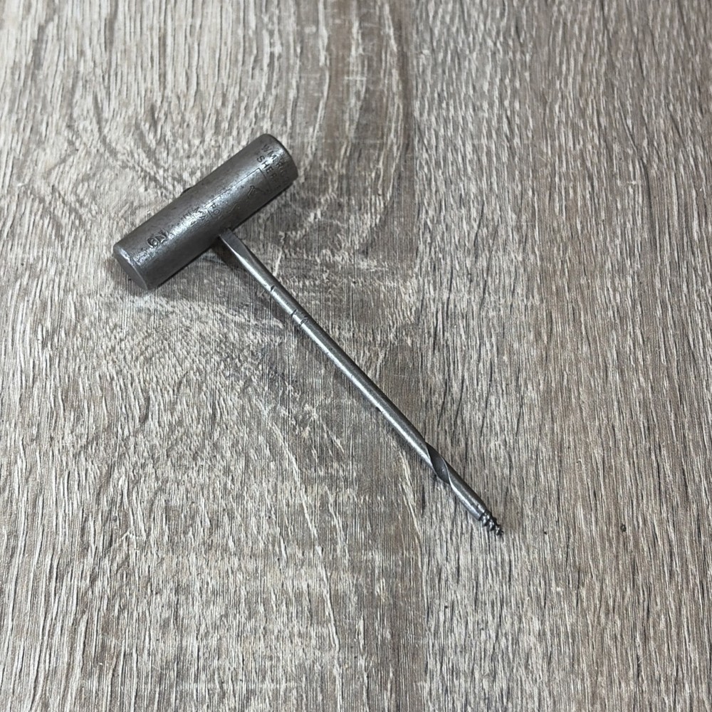 Wm Ridgway Gimlet Metal Handle One