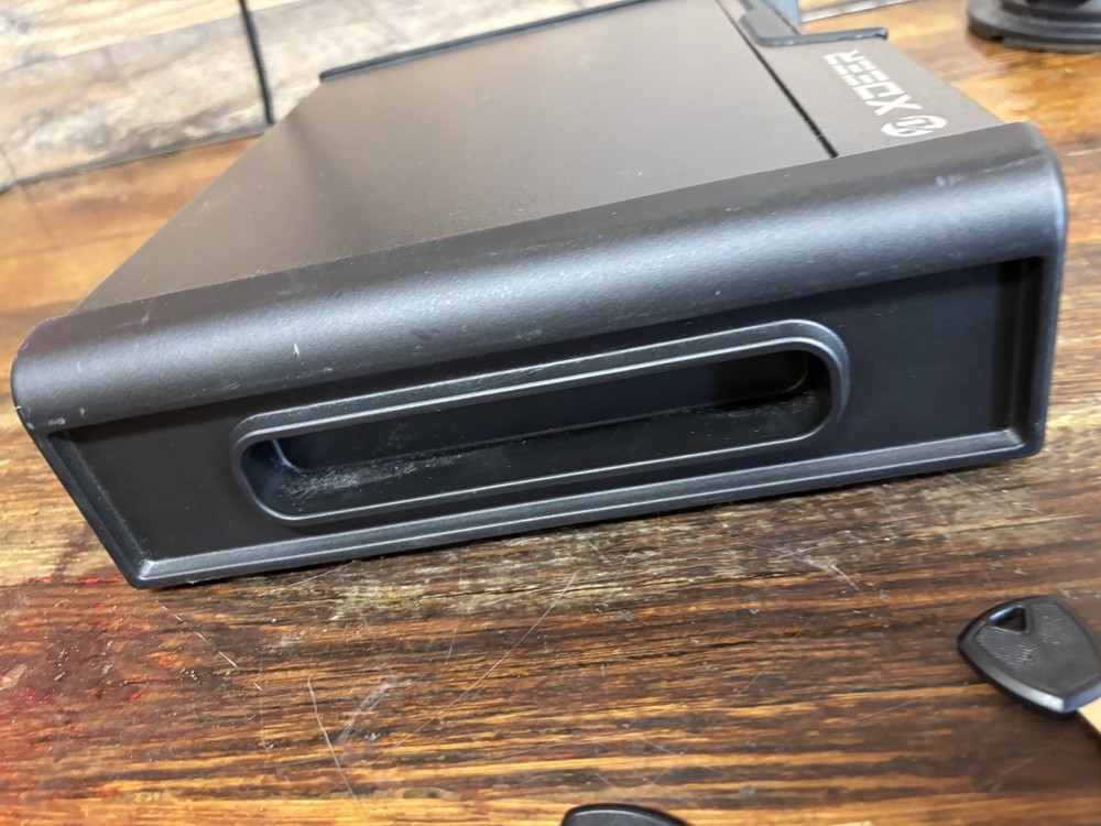 XDeer Gun Safe WITH 2 keys, unknown code