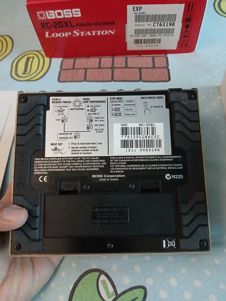 Boss Tested Mint Rc-20x Pedal Board