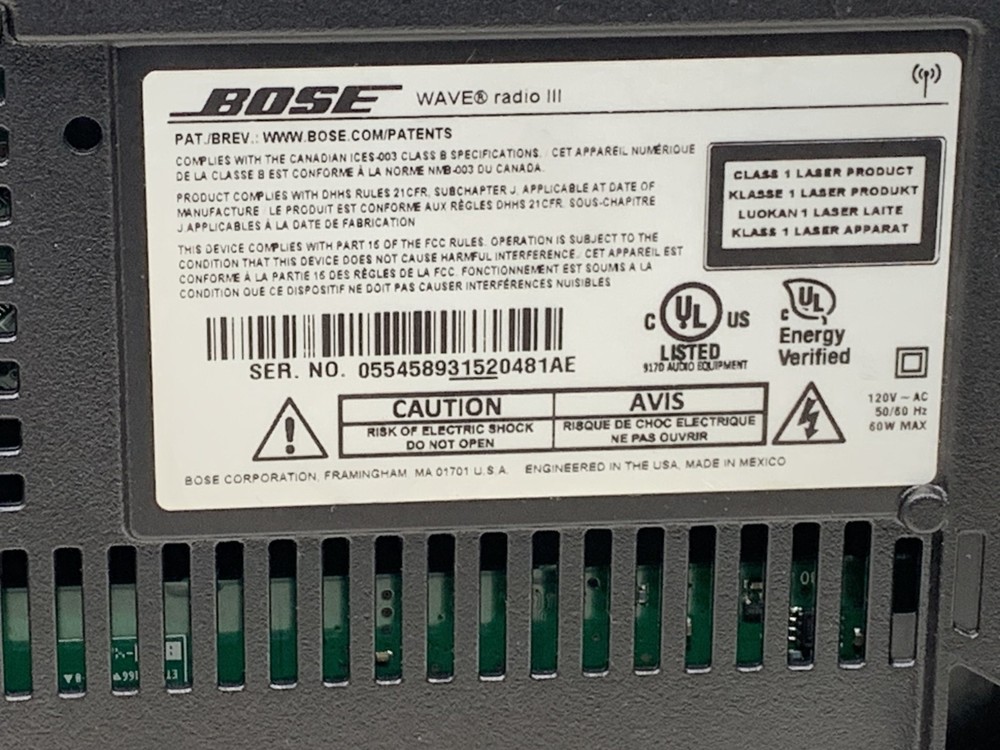BOSE WAVE III AM/FM RADIO /CD PLAYER