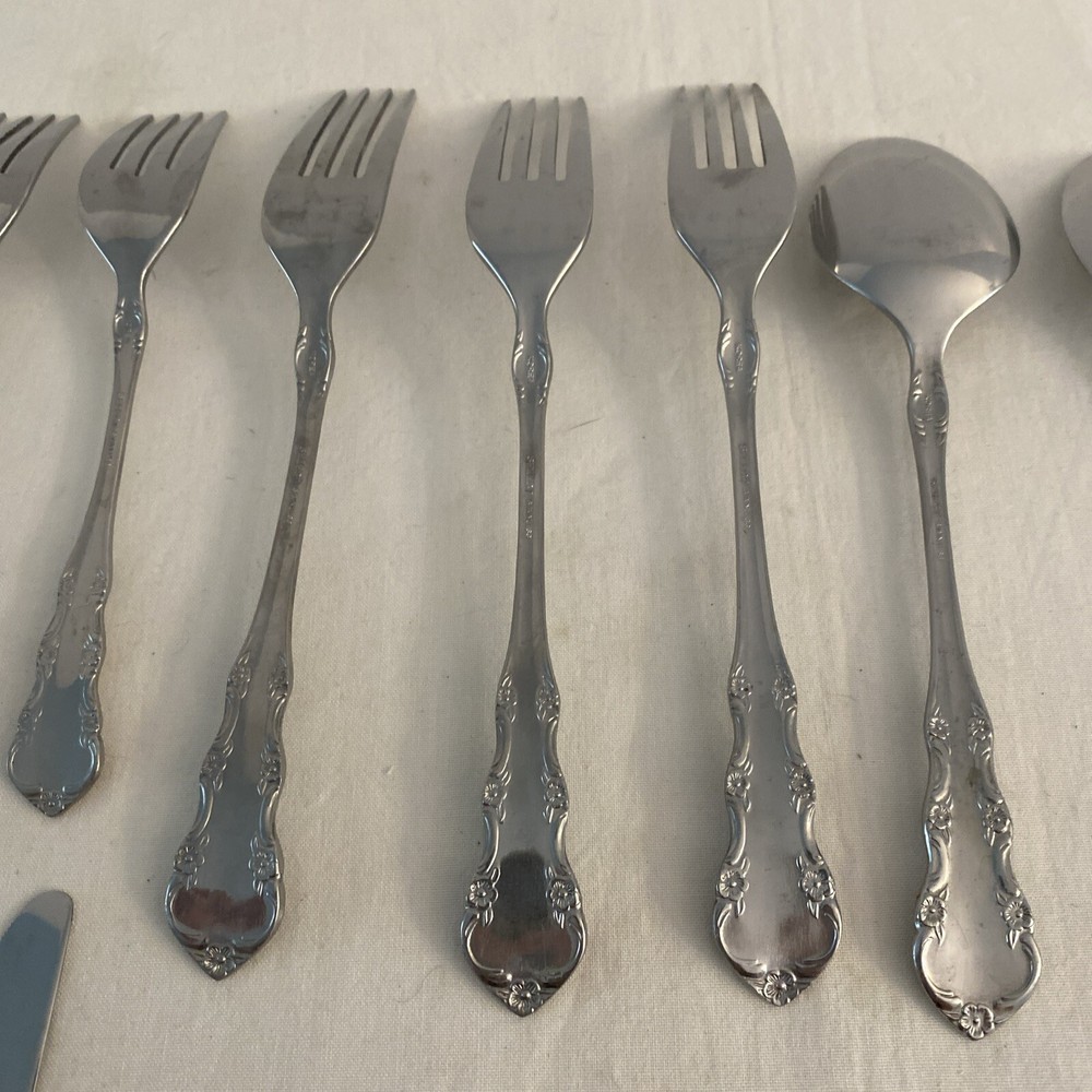 Select Stainless Flatware Korea Rose 20 Pieces Replacement Floral Flowers