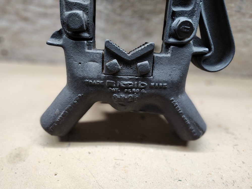 Pipe Vise, The Ridge Tool Co. 2 1/2" Capacity Pipe Vise