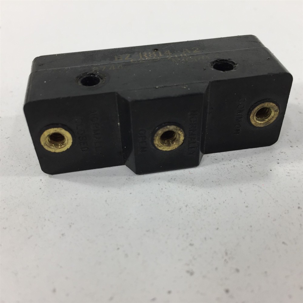 (1) Honeywell BZ-R814-A2 Microswitch