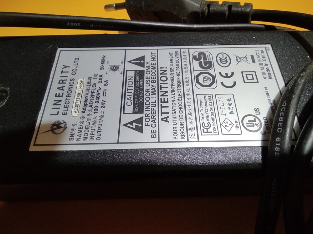 LINEARITY POWER SUPPLY MODEL LAD12PFLE5 - 24VDC 5A