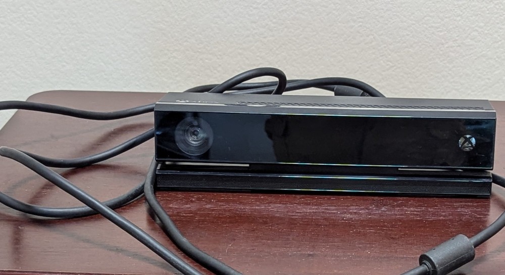 Xbox Kinect - Model 1520 Plus Xbox One S/X Adapter BUNDLE