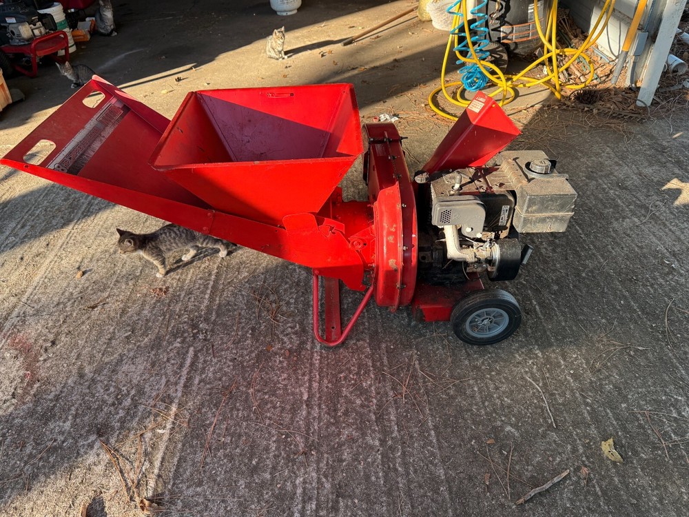mtd yard machines 8 hp chipper shredder