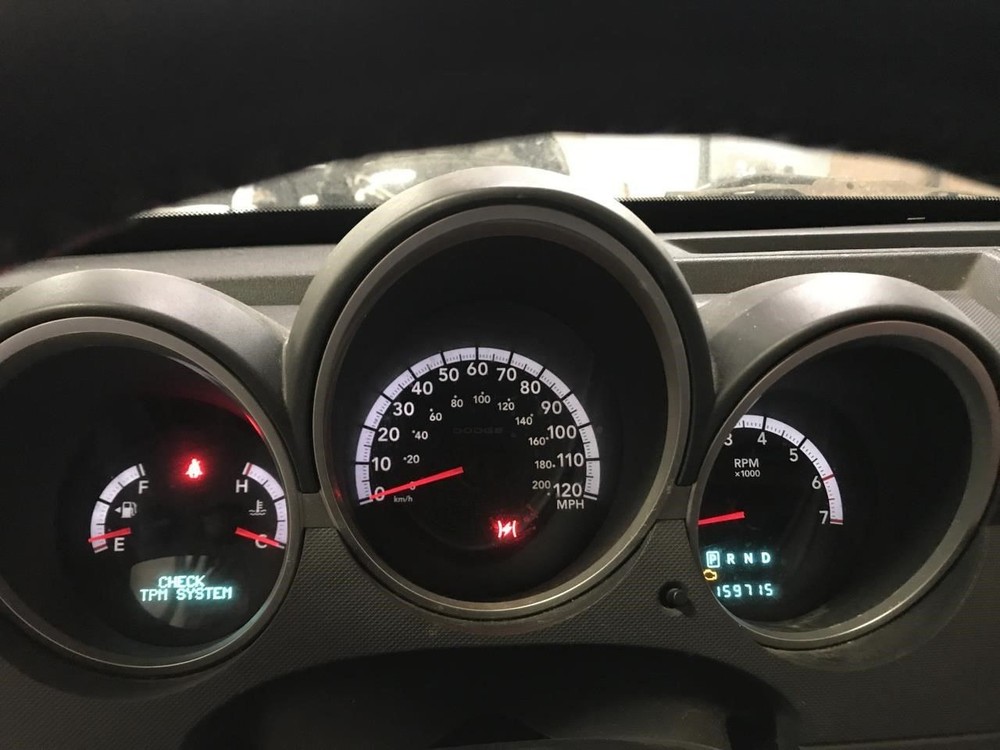 Speedometer Cluster MPH With Display Screen Fits 08 NITRO 2435024