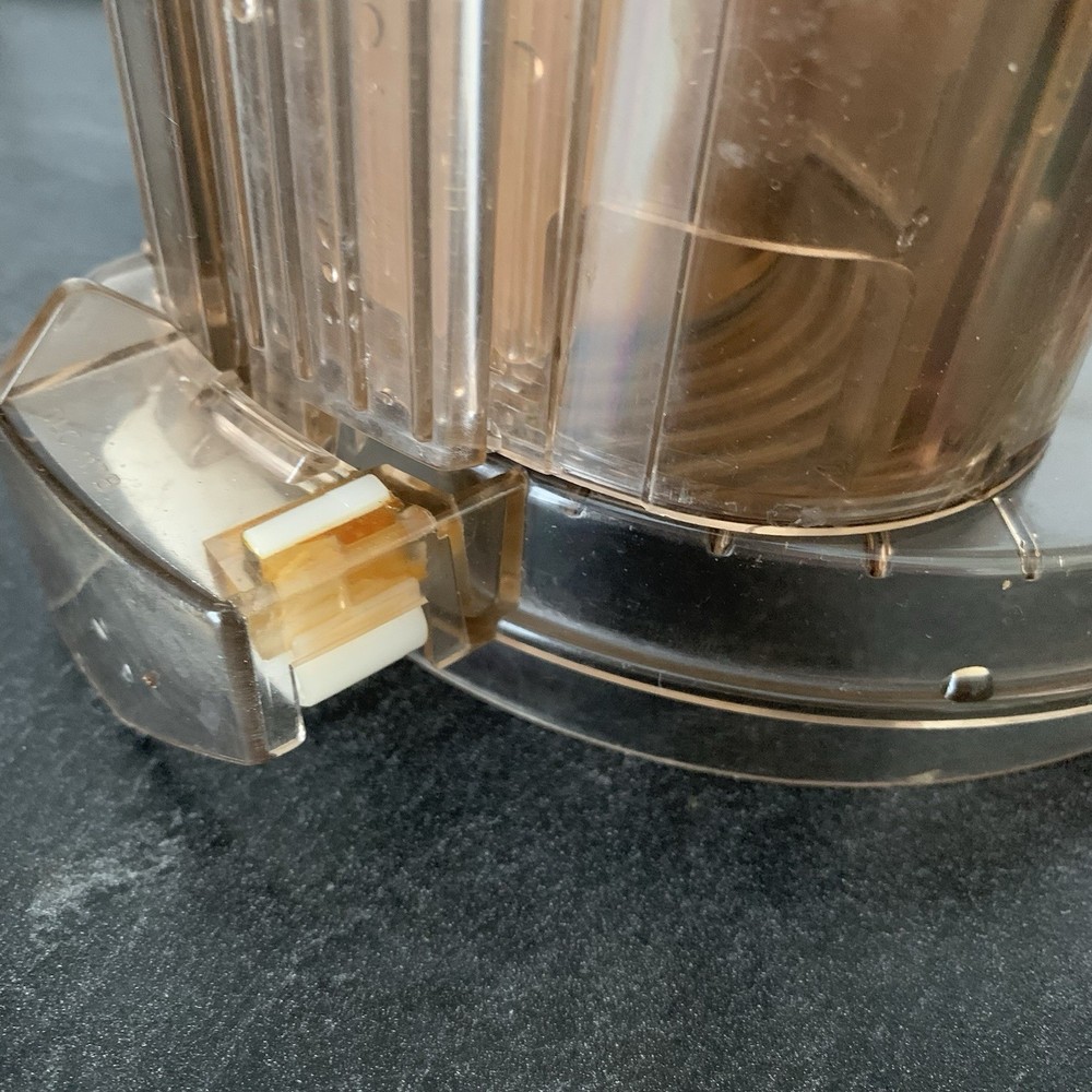 Cuisinart Food Processor Amber Lid & Chute Pusher DLC-10 Replacement Part