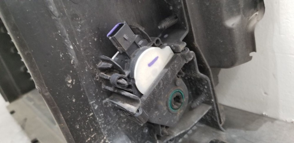 20 FORD EXPEDITION 3.5L LOWER AIR SHUTTER