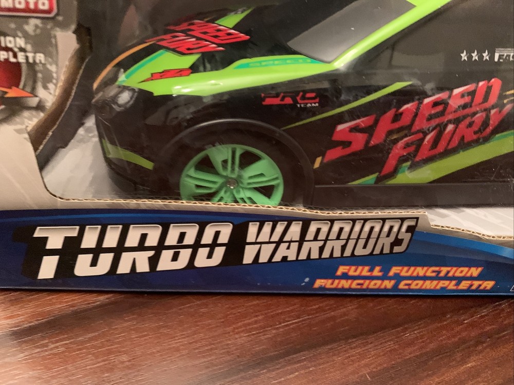 Turbo Warriors Full Function Radio Control Race Car NWT