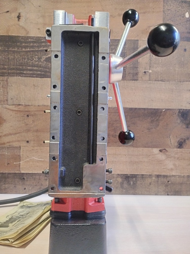 NEW!! Milwaukee 4203 Electromagnetic Drill Press Base OPEN BOX!!