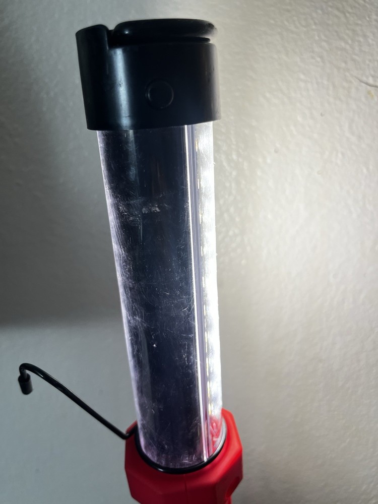 Utilitech 500-Lumen LED Plug-in Portable Work 💡