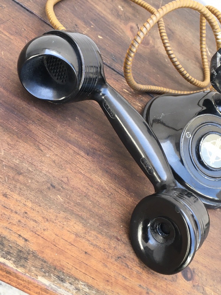 Monophone no dial Automatic Electric Company with working Ringer Box set.
