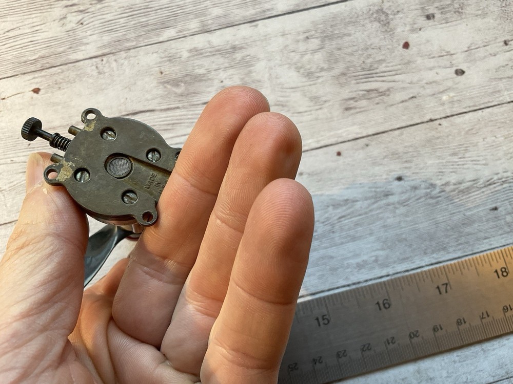 ORIGINAL VINTAGE THIMBLE DRONE ENGINE AND PROPELLER