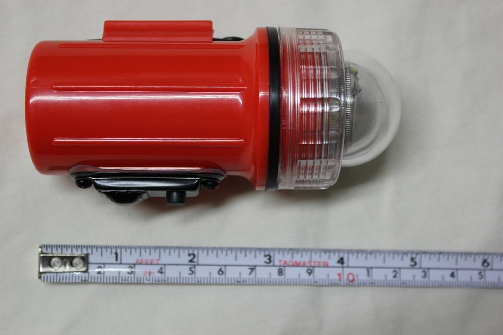 Emergency DISTRESS MARKER STROBE LIGHT New D cell