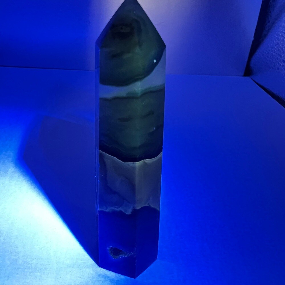 Volcano Agate Tower UV Reactive (#1)