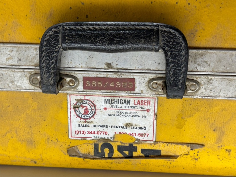 Laser Alignment Depthmaster ASSY 40500-01 Yellow Case Receiver UNTESTED READ