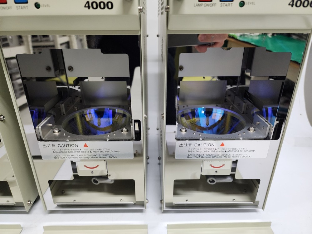 HOYA EXECURE 4000-D UV Light Source