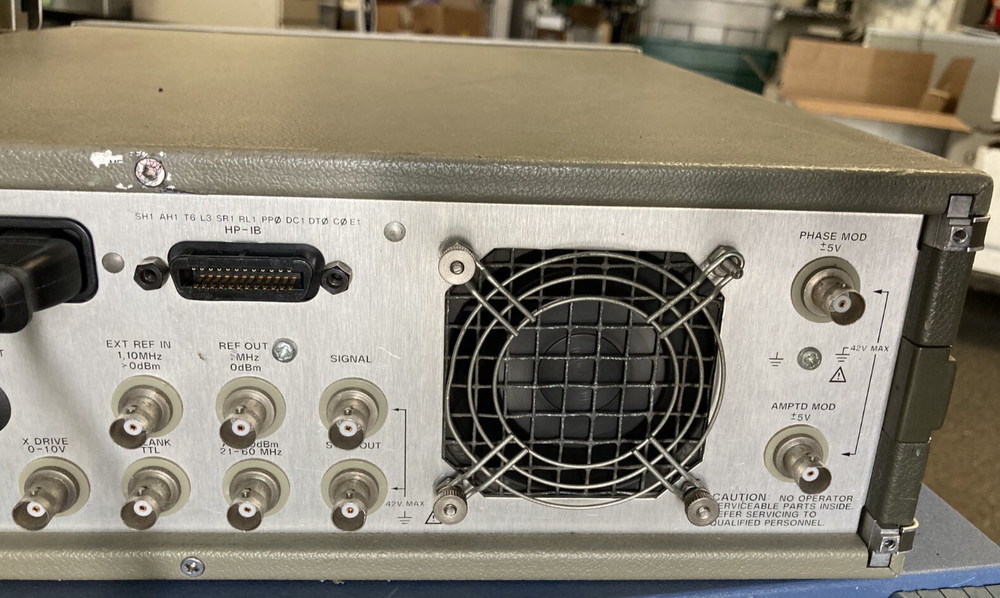 Hewlett Packard HP 3325A Synthesizer / Function Generator For Parts