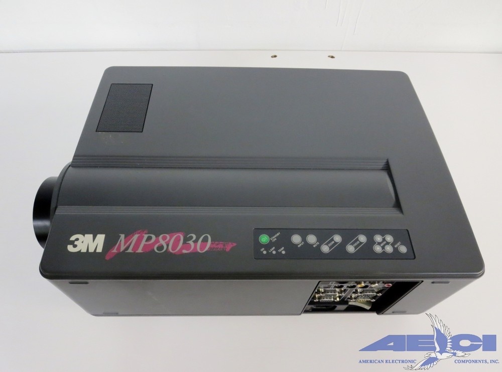 3M MP 8030 MULTIMEDIAL LCD PROJECTOR