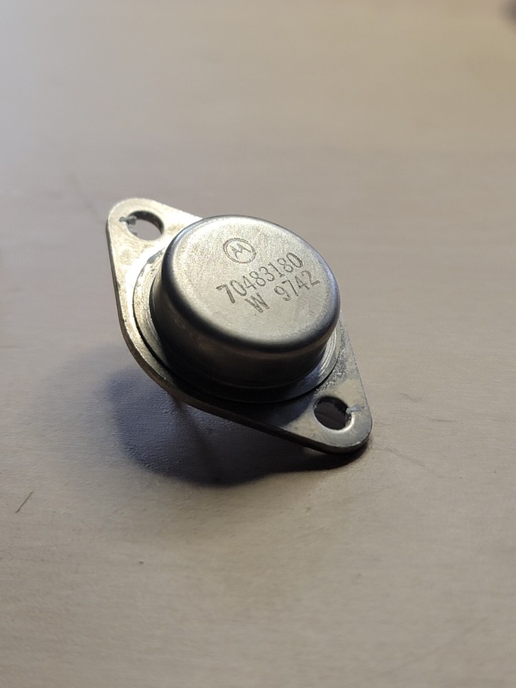 70483180 Original Pulled Motorola Transistor Peavey Amp NPN